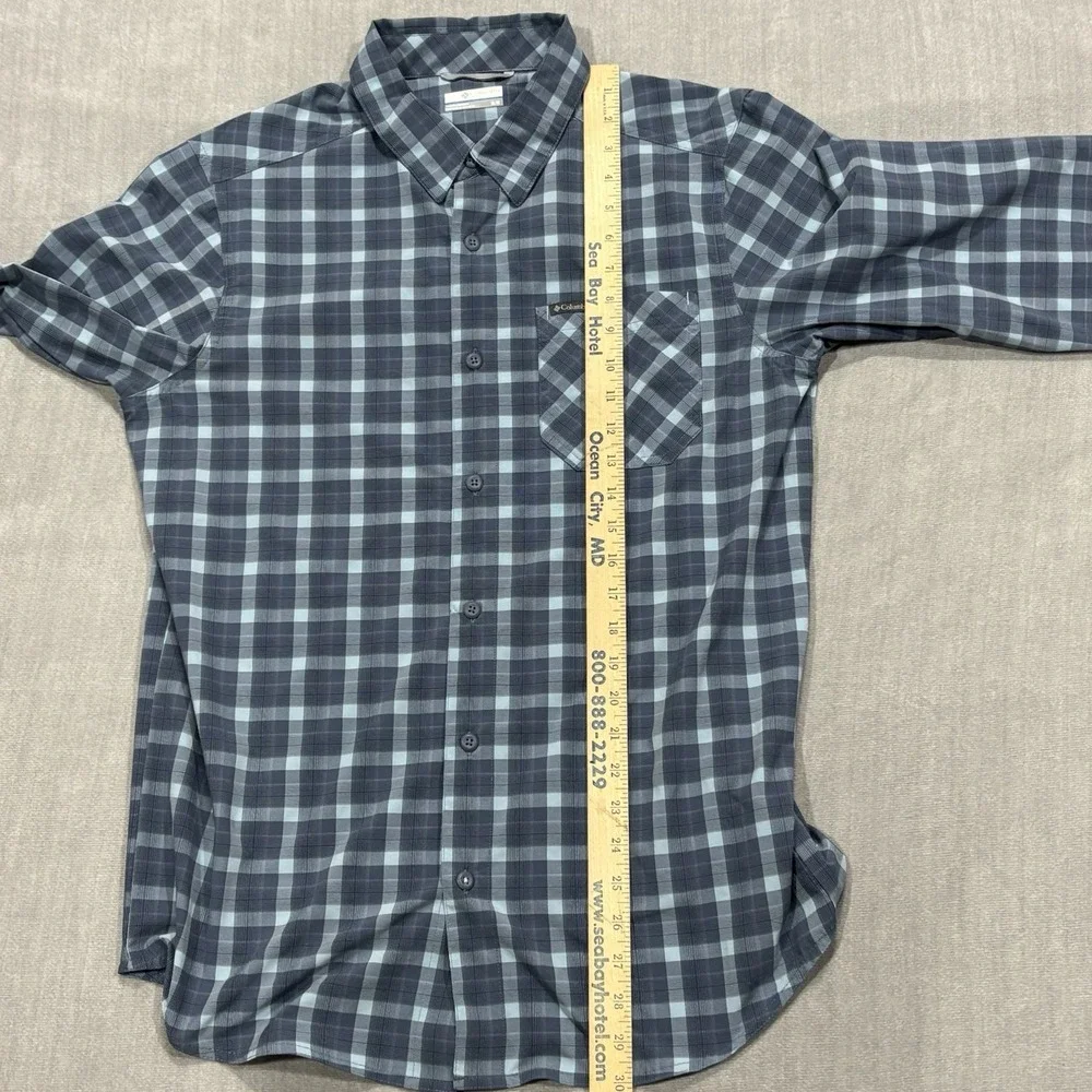 Columbia Button Up Shirt Mens Medium Blue Plaid Performance Stretch Lightweight